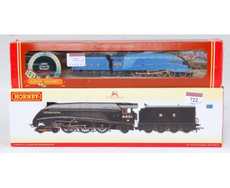 Hornby R372 LNR blue 'Seagull' class A4 engine and tender (G-BG) together with R2338 NE black 'Sir Charles Newton' class A4 (