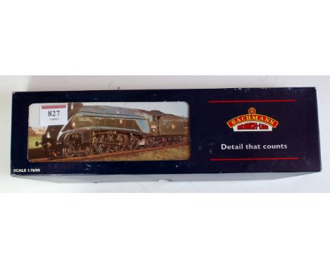 A Bachmann 31-956 LNER Doncaster green class A4 engine and tender No. 4482 'Golden Eagle' (G-BG)