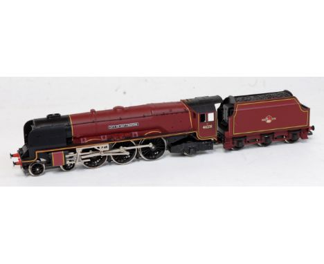 A Hornby BR maroon 'City of Nottingham' engine and tender (G)