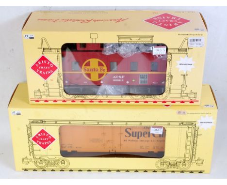 2x Aristocraft Trains G scale American Santa Fe orange Reefer car for Santa Fe Super Chief with a light red AFSF steel/long c