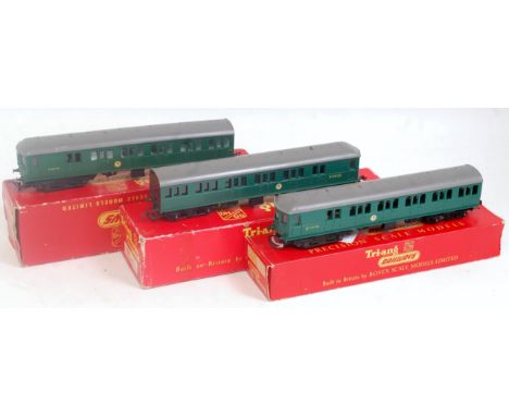 Triang 4-sub EMU 2 car unit R156/R225, green with decals, motor bogie not fixed due to cracking of green roof under grey roof