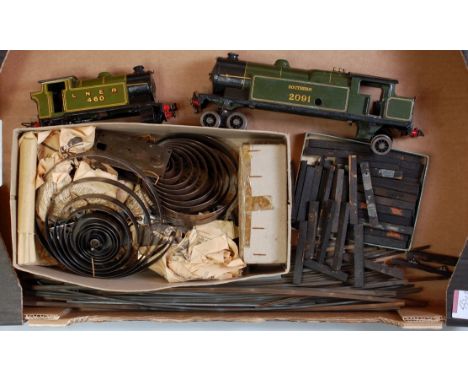2 trays of bits and pieces for spares and repairs, C/W heavily repainted compound engine and tender, various wheels, motors, 