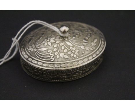 Silver trinket box stamped 800