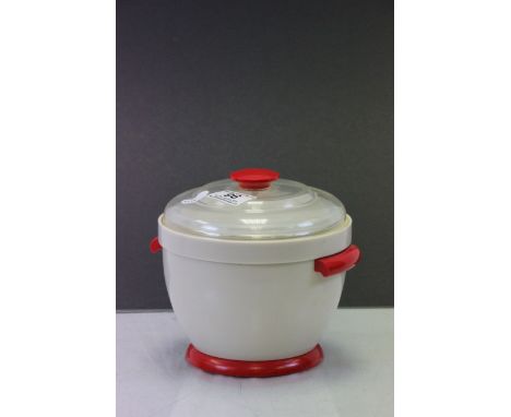 Thermos Art Deco style ice bucket, model 931