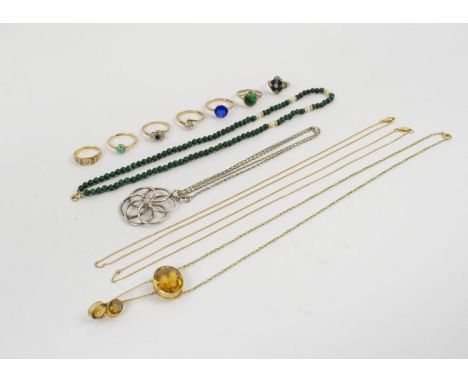 AN ASSORTMENT OF JEWELLERY, comprising two 12ct gold chain link necklaces, 45cm length, a gold and citrine pendant necklace, 