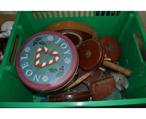 Quantity of vintage tape measures, light meter, mantel clock etc