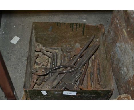 Quantity of assorted hand tools to include vices and grips