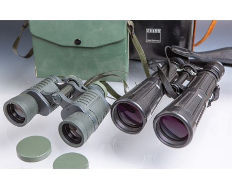 2-teiliges Konvolut von Ferngläsern, bestehend aus: 1x Zeiss, West Germany, 1x Japan, inorig. Tasche m. Trageriemen.