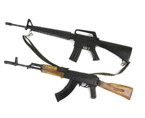 Lara Croft: Tomb Raider (2001) - Screen used AK47 and M16 rubber machine gun props, from the film starring Angelina Jolie. Bo