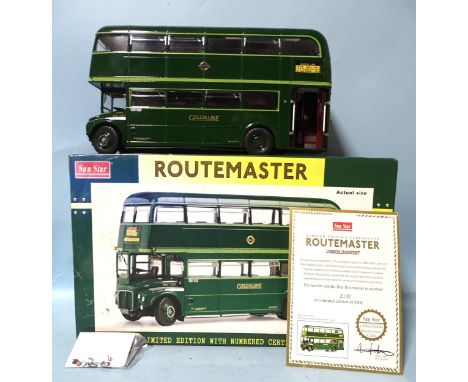 Sun Star, 1:24-scale Routemaster bus 2904, no.2132 of ltd-edn of 5000, (boxed with certificate).