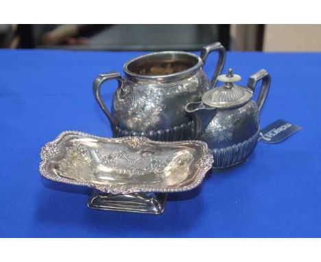 LOT OF SILVER PLATED ITEMSincluding hotel ware, flatwate, Victorian part tea service, etc