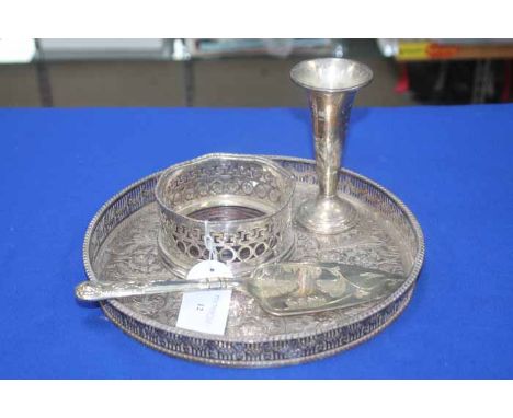 LOT OF SILVER AND SILVER PLATEincluding silver knives, plated flatware, silver plated trays