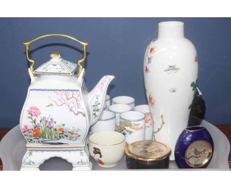 LARGE LOT OF MODERN CHINESE AND JAPANESE CERAMICSincluding teapot and tea bowls, ceramic teapot on stand with ten cups, ginge