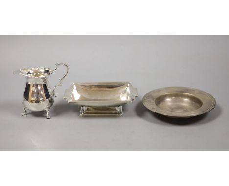   A modern silver small armada dish, London, 1970, 12cm, 3.5oz,