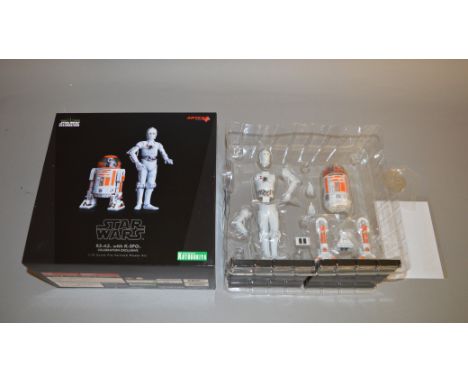 Kotobukiya Star Wars R3-A2 with K-3PO Celebration exclusive 1:10 scale pre-painted model kit. Boxed and E.