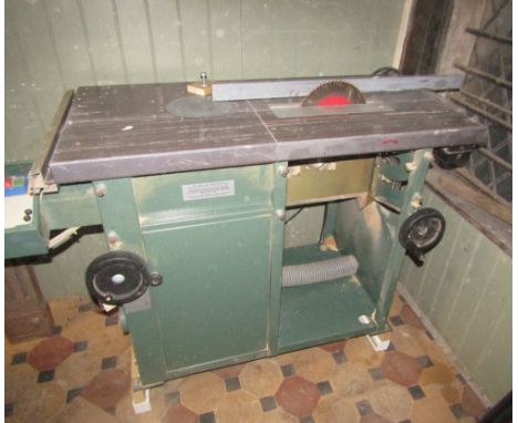 A Kity 609 TI workshop circular saw bench 