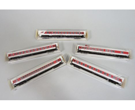 FLEISCHMANN DB IC/EC 5 car train consist with Cat No: 8680K Control Cab Coach 2nd Cl type Bimdzf, with triple headlights and 