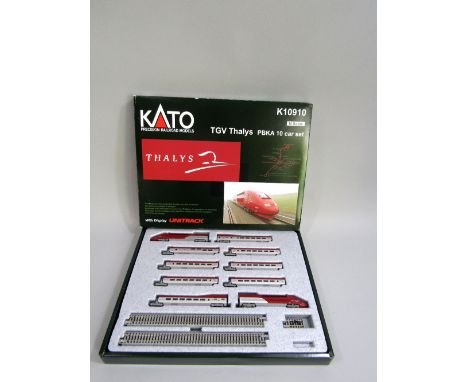 KATO TGV  Thalys PBKA (Cat No K10910) with display UNITRACK, 10 Unit Consist, with DCC Decoder and Interior lighting (both ne