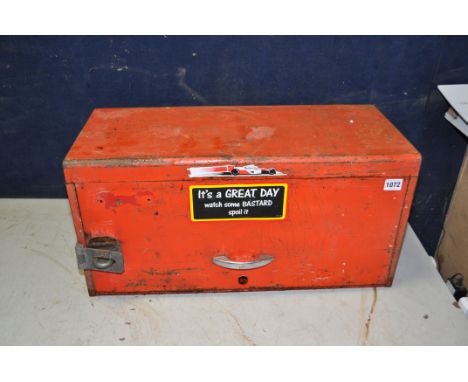 A MECHANICS TOOLBOX BADGED SNAP ON TOOLS containing Halfords and other metric sockets, rachets, spanners, etc width 61cm dept