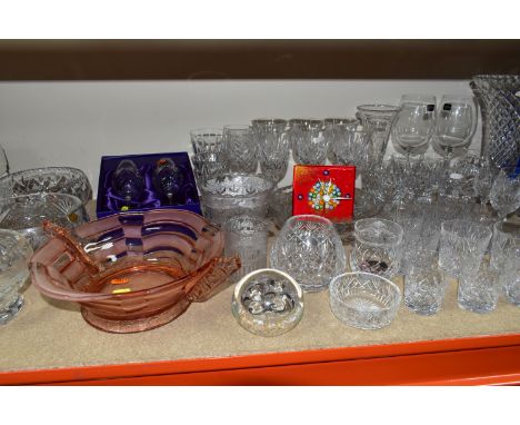 A QUANTITY OF CUT CRYSTAL AND OTHER GLASS WARES, to include a boxed pair of Edinburgh Crystal wine glasses, a pressed glass d