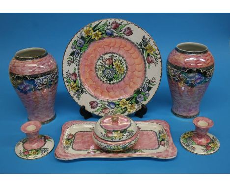 A pair of New Hall 'Boumier Ware' vases and a quantity of Maling vases (7)
