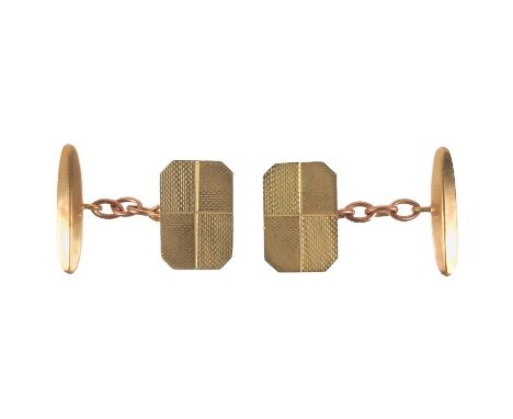 A pair of 9ct rose gold cufflinks. With engine turned decoration, Birmingham 1964, 4.5g.