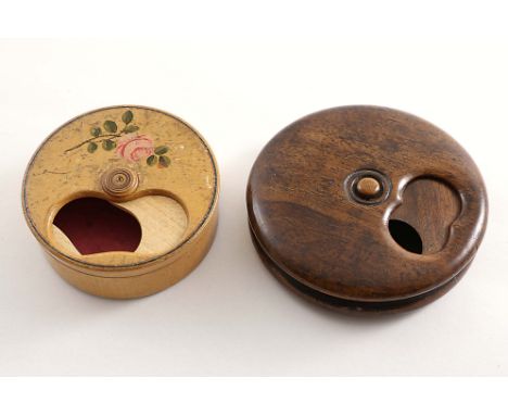 AN EARLY 19TH CENTURY CIRCULAR PALE WOODEN "MISER'S"SNUFF BOX painted with flowers (paper lining), 1810-20 and a circular tur
