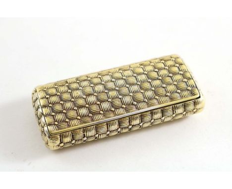 A GEORGE III SILVERGILT SNUFF BOX of rounded oblong form with a textured surface resembling wickerwork or basket weave, the i