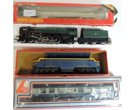 HORNBY - BR Standard Class 7P6F "Britannia" no.70000 in box; a boxed Lima coach and a Triang double ended diesel in box (3)