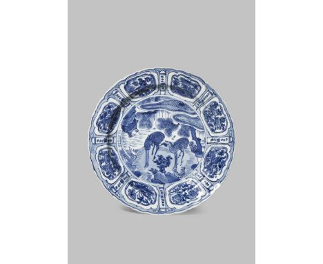 A RARE CHINESE BLUE AND WHITE EGRET-MARKED KRAAK 'DEER' DISH WANLI 1573-1620 Finely painted in vibrant tones of cobalt blue w