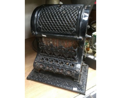 Early 20th Century French small gas fire with surround