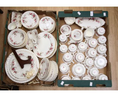 Royal Albert tea and dinner service, Lavender Rose
