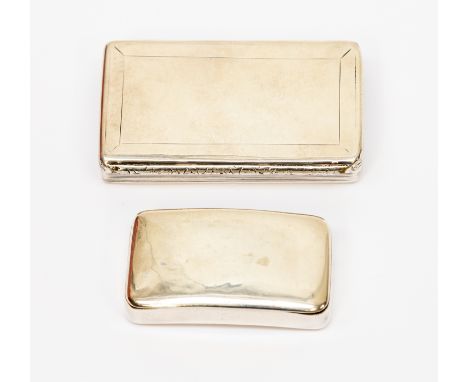 A William IV silver snuff box, reeded sides with plain lid, gilt interior, William Simpson, Birmingham, 1833  together with a