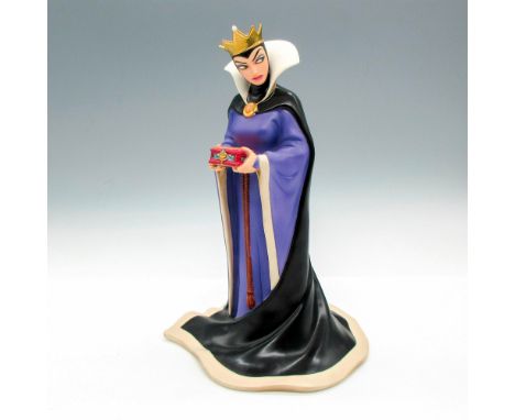Classic figural titled Bring back her heart from Snow White and the Seven Dwarfs. Walt Disney Classics backstamp. This item h