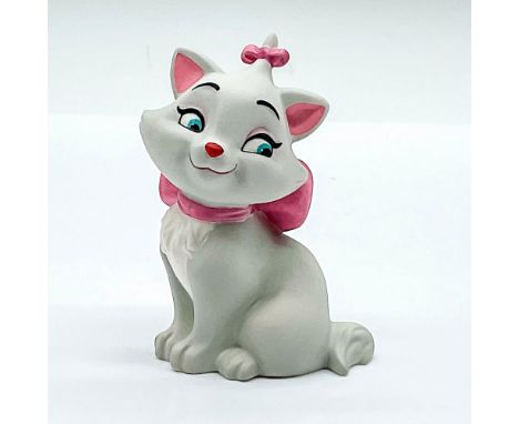 Porcelain figure with matte finish. Depicts the white-furred kitten from the 1970 animated film, The Aristocats. Walt Disney 