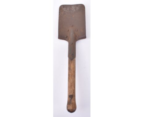 WW1 German Machine Gunners/Pioneers Entrenching Tool, Interesting example of the small pattern entrenching tool with wooden h