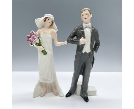 This glossy porcelain duo features a wedding theme, includes: Her Treasured Day, a beautiful bride with a pink roses bouquet,