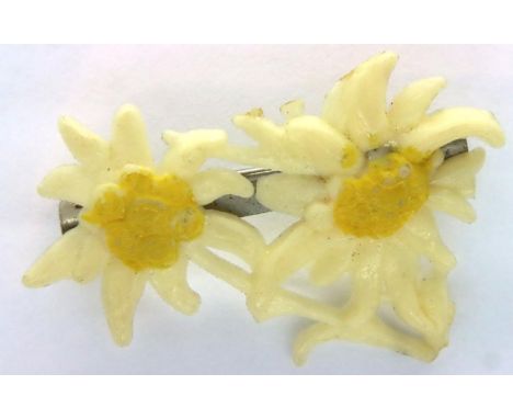 WWII German Gebirgsjager Mountain Troops Edelweiss sweethearts brooch. P&amp;P Group 1 (£14+VAT for the first lot and £1+VAT 