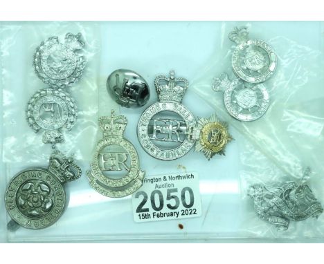 UK Constabulary cap and shoulder badges of Berkshire, bucks, Thames Valley and West Riding. P&amp;P Group 1 (£14+VAT for the 
