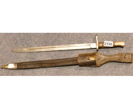 Spanish Artilleria bayonet with leather scabbard and frog. P&amp;P Group 3 (£25+VAT for the first lot and £5+VAT for subseque