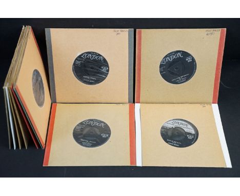 Vinyl - Rock ’N’ Roll - 11 Chuck Berry UK pressing 7” singles spanning his time on London Records including 9 Tri-centre issu