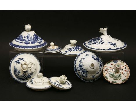 Nine 18th century lids, mainly Worcester blue and white polychrome, largest 12cm diameter