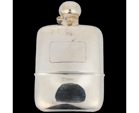 A good quality George V curved silver spirit flask, G&amp;J Hawksley, Sheffield 1918, rectangular form with bayonet bun cap, 