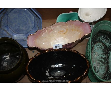 A Sylvac planter and other planters