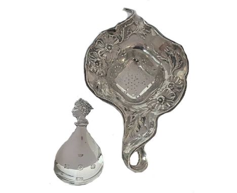the caddy spoon with mark of Mappin &amp; Webb, Birmingham 1977, Jubilee marked, the bowl of fig shape, the handle formed by 