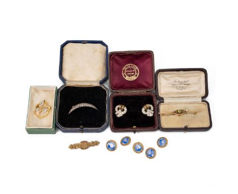 Sweetheart brooch, tested as 9ct; to include five Paris buttons; silver and rolled gold clip earrings; a 9ct gold brooch with