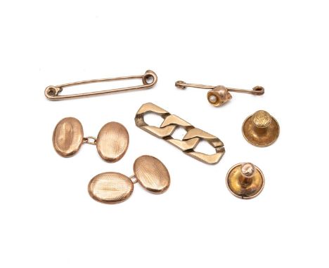 9ct gold accessories, to include a pair of cufflinks, shirt studs, bar brooch etc., total weight 14.3 grams.