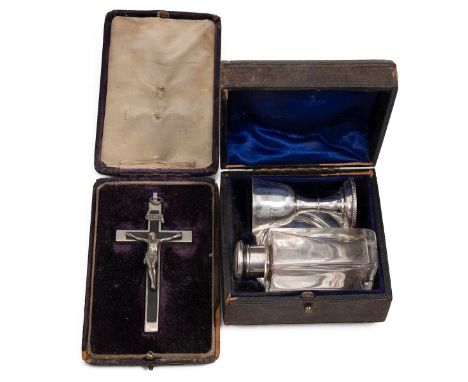 Silver communion set comprising chalice and paten, hallmarked London 1899, by William Hutton &amp; Sons Ltd, the cruet with s