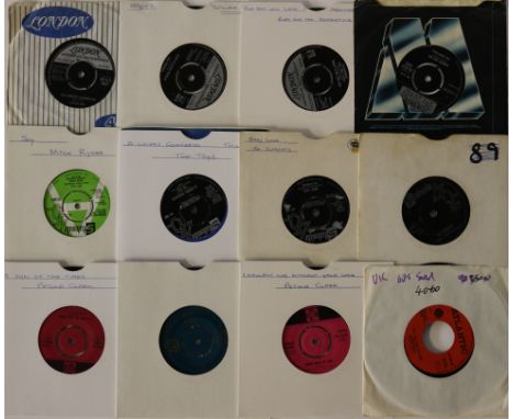 UK 60s SOUL 7" SINGLES - A nice, broad collection of 25 x 7" 60s soul singles released in the UK. Condition varies but is gen