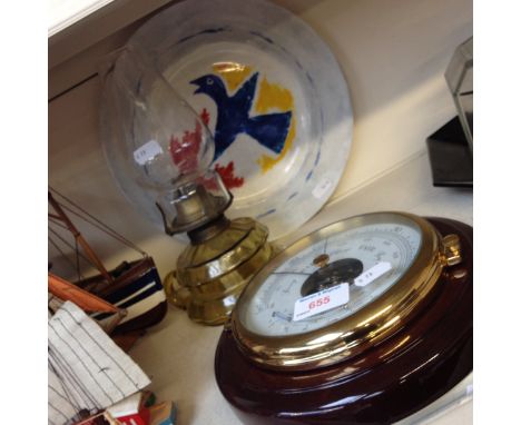 MODERN CIRCULAR GERMAN BAROMETER, OIL LAMP AND A PLATE     F4